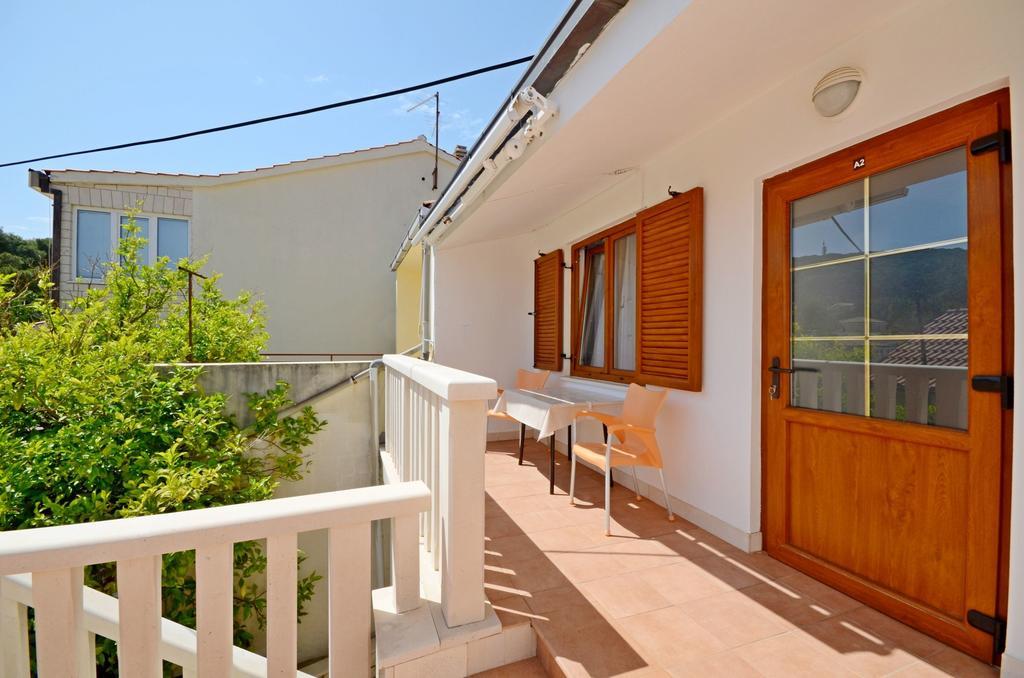 Apartments Hrgovic Rogoznica  Exterior photo