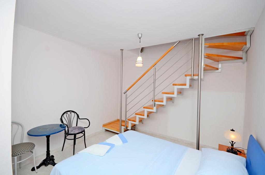 Apartments Hrgovic Rogoznica  Exterior photo